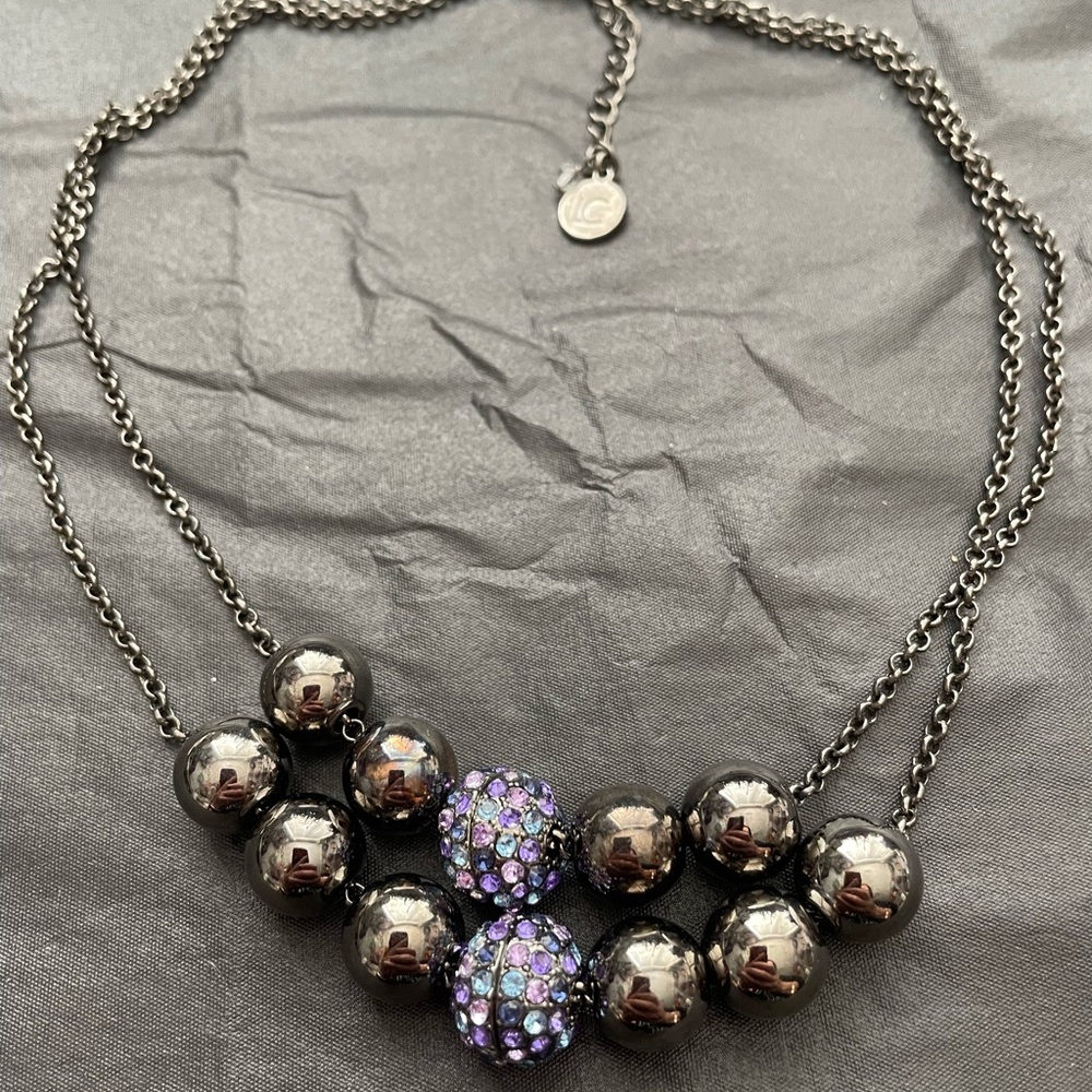 Chic Black and Purple Beaded Necklace